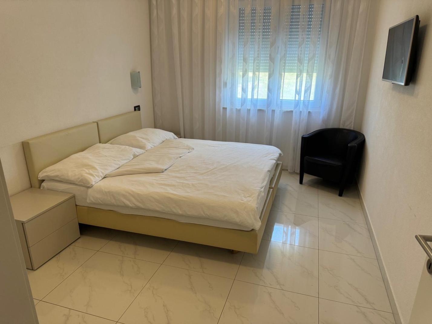 Funtana Appartements An Der 1 Reihe Vom Meer Bagian luar foto
