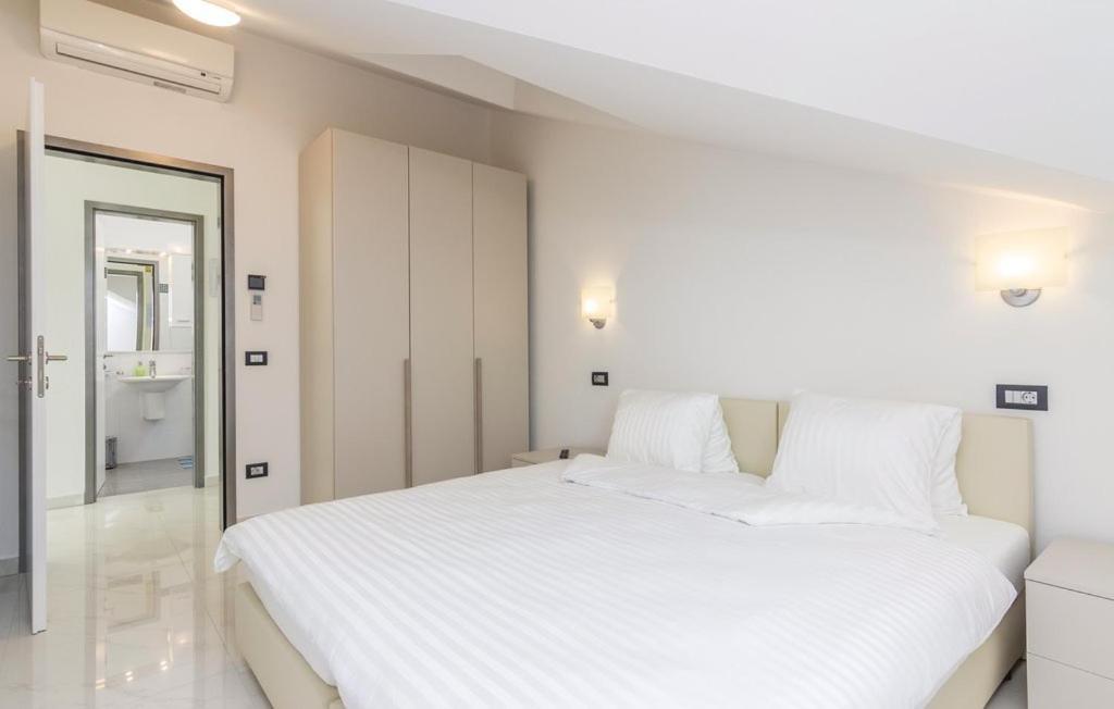 Funtana Appartements An Der 1 Reihe Vom Meer Bagian luar foto