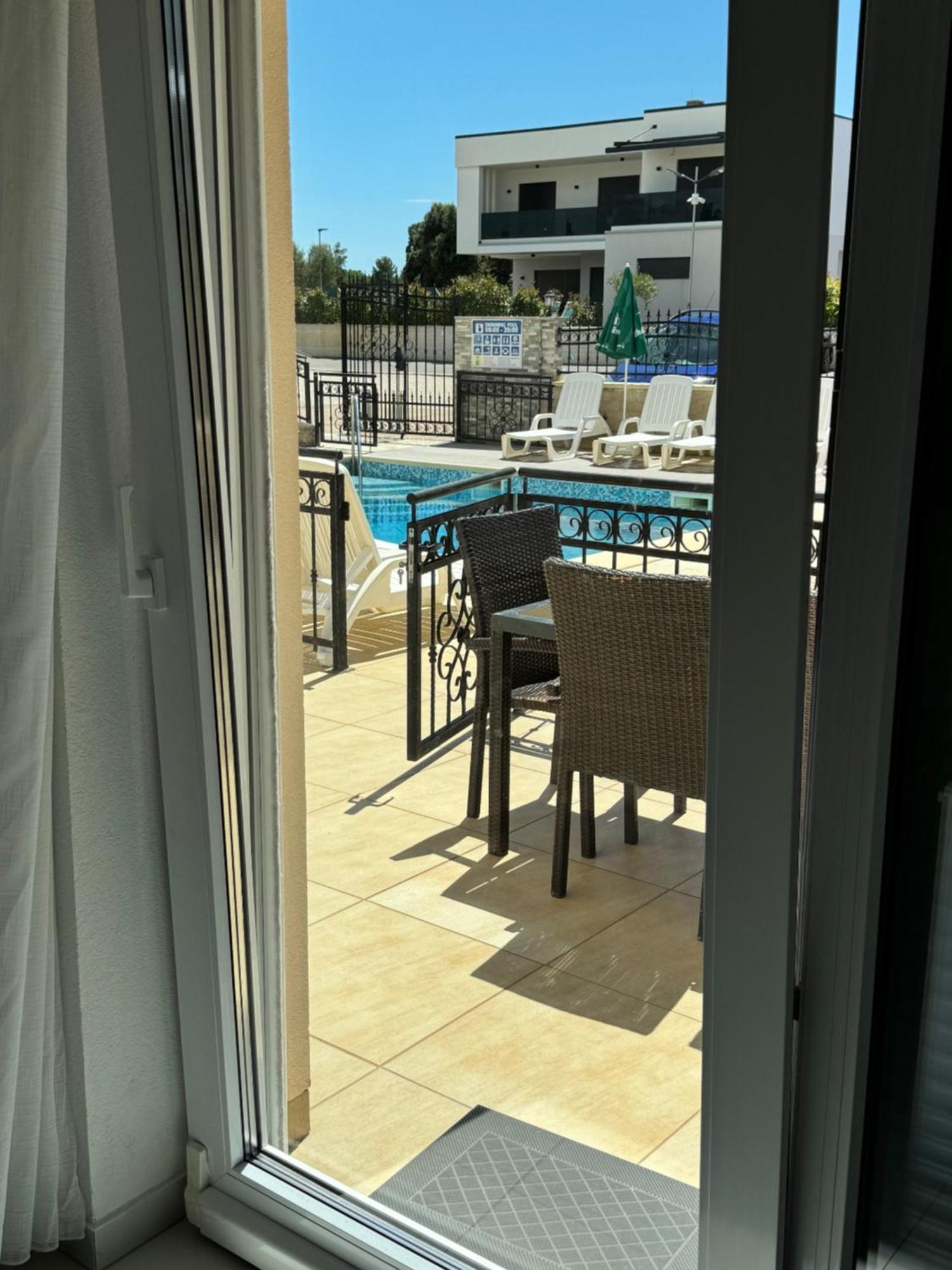 Funtana Appartements An Der 1 Reihe Vom Meer Bagian luar foto