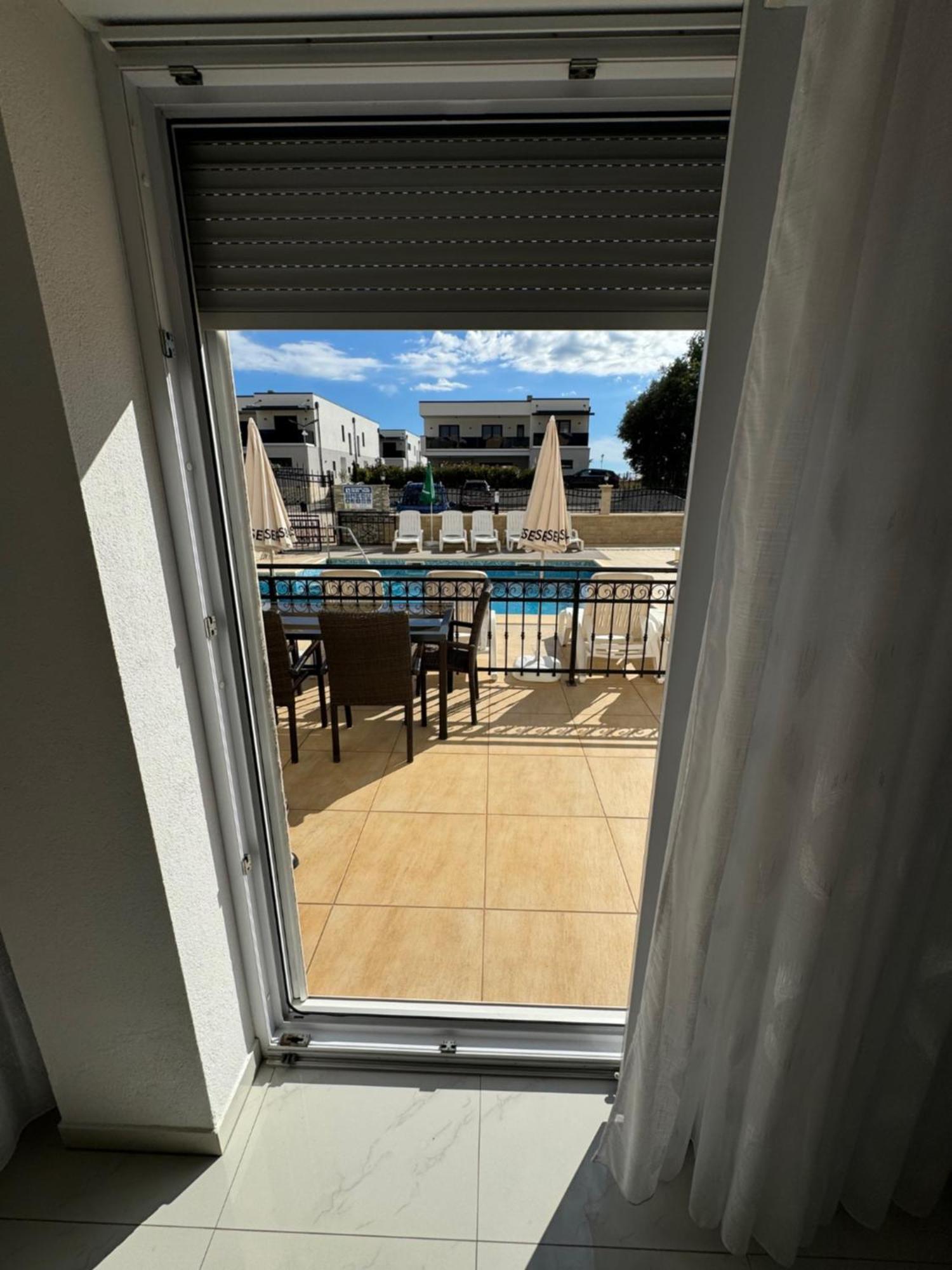 Funtana Appartements An Der 1 Reihe Vom Meer Bagian luar foto