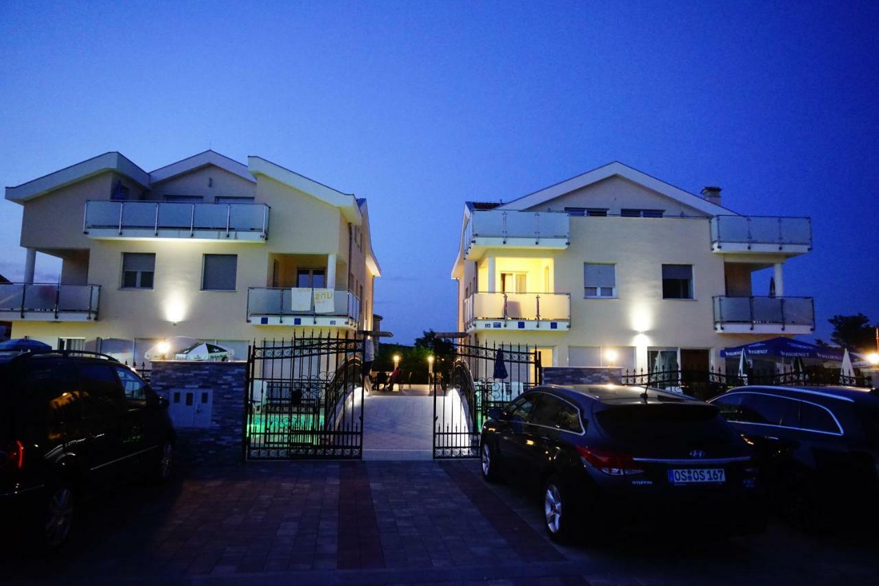 Funtana Appartements An Der 1 Reihe Vom Meer Bagian luar foto
